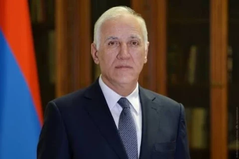 Armenia president reappoints 9 ministers to their positions