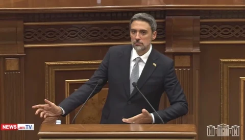 Кандидат в вице-спикеры парламента от оппозиции убежден: Власти Армении не имеют права вмешиваться во внутренние дела Церкви