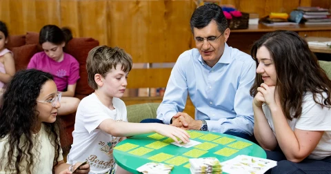 Ucom Supports the Launch of "Remember the Animals" Educational Game