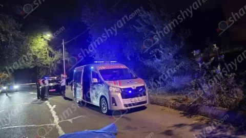 Под Киевским мостом в Ереване, на проезжей части дороги, обнаружено тело мужчины