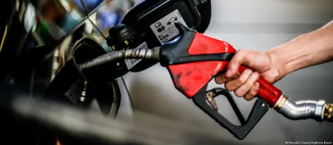 Мэрия Сочи призвала жителей отказаться от поездок на личных автомобилях из-за дефицита топлива
