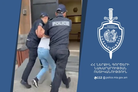 Сотрудники полиции задержали водителей, подравшихся из-за неисправного светофора
