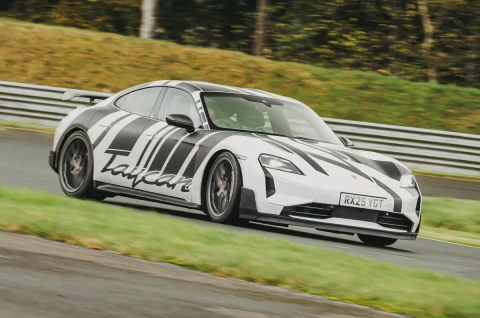 Taycan на грани исчезновения: Porsche может свернуть выпуск электромобиля к 2030 году