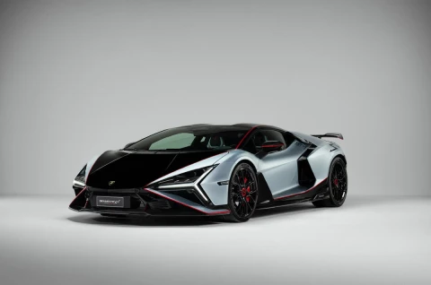 Lamborghini бросает вызов Ferrari: новый Revuelto SV получил 1051 лошадиную силу