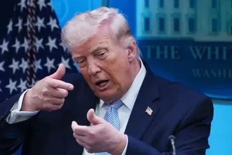 Трамп заявил, что ему нравится идея объявить Ормузский пролив территорией США