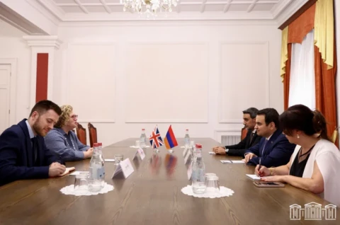 Нарек Карапетян представил послу Соединенного Королевства политическую атмосферу в Армении