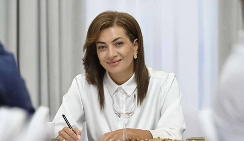 Супруга Пашиняна приглашает на встречу руководителей фракций блоков «Сильная Армения» и «Армения»