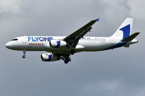 Barcelona-Yerevan flight arrives more than 12 hours late to destination