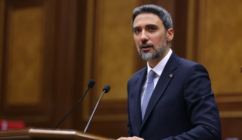 Оппозиционный вице-спикер парламента Армении: Алексанян незаконно удалил Казиняна из зала – это дискриминационный подход