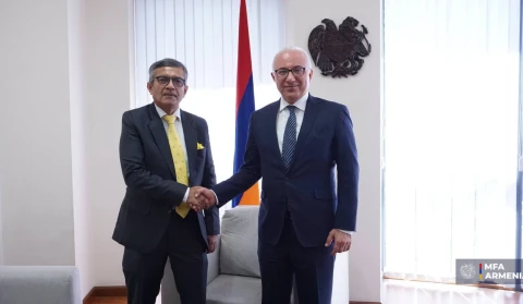Armenia deputy FM receives India defense chief