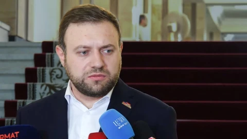 Оппозиционный депутат - об инциденте в НС Армении: Если председательствующий будет реагировать на каждую мысль, то нормальный ход заседания будет нарушен
