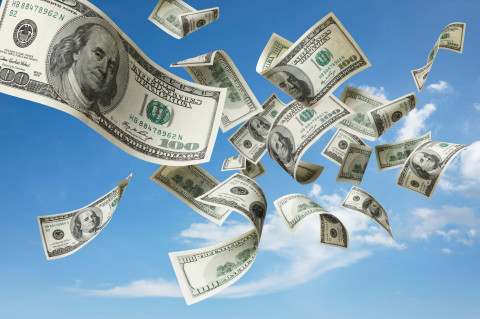 Couple returning from vacation wins $500,000 lottery prize
