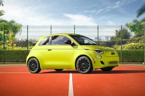 Խաղադրույք փոքրիկի վրա․ Fiat-ը, որը գրեթե կորցրել էր ԱՄՆ շուկան, գնորդներին վերադարձնելու անսպասելի միջոց է գտել