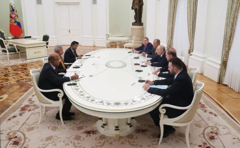 Путин провёл встречу с министром иностранных дел Индии