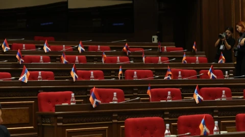 Խորհրդարանական ընդդիմությունը բոյկոտել է Ազգային ժողովի նիստը