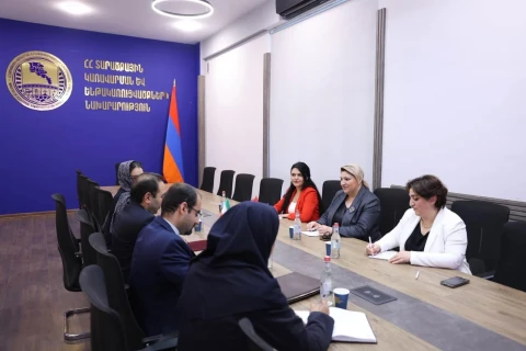 Замглавы МТУИ Армении и посол Ирана обсудили вопрос строительства второго моста через реку Аракс