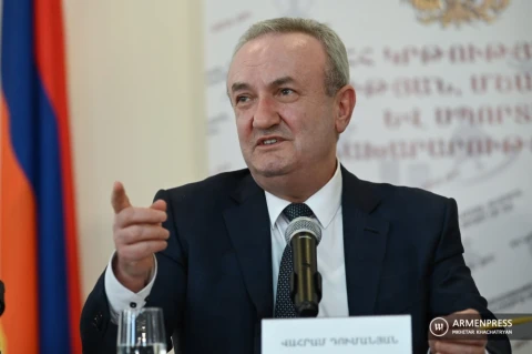 Վահրամ Դումանյանին վերանշանակել վարչապետի խորհրդականի պաշտոնում