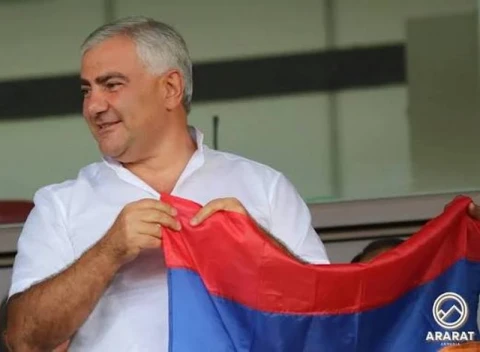 Այսօր էլ ուշ չէ, որ Սամվել Կարապետյանը հիմնադրի ԱՐԱՐԱՏ-ԱՐՄԵՆԻԱ կամ այլ անունով մարզադաշտ Երևանում. Թաթուլ Հակոբյան