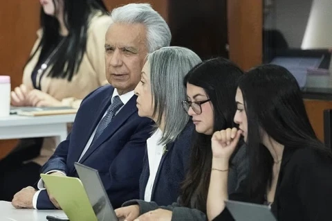 Экс-президента Эквадора приговорили к пяти годам по делу о получении взяток