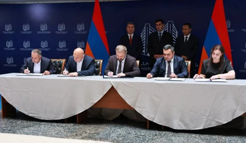Ստորագրվել է Ամուլսարի ոսկու հանքի ծրագրով Համայնքային զարգացման համաձայնագիրը. համայնքներին կտրվի տարեկան 7-9 մլն դոլար
