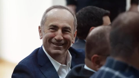 Путин поздравил Роберта Кочаряна с днем рождения и пожелал ему «стойкости перед лицом испытаний»
