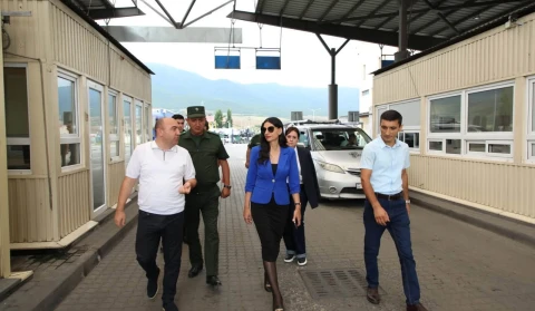 ՄԻՊ Անահիտ Մանասյանն այցելել է Բագրատաշենի անցակետ