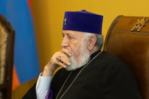 Վեհափառ Հայրապետի և եպիսկոպոսների գործը մակագրվել է դատավոր Վահագն Մելիքյանին