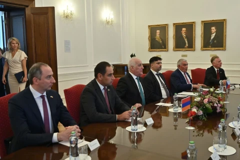 Վահագն Խաչատուրյանը և Տոմիո Օկամուրան քննարկել են Հայաստան–Չեխիա օրակարգի ընդլայնման հնարավորությունները (videw)