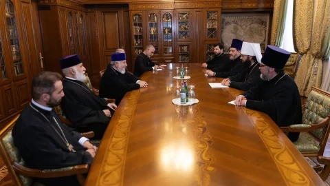 Ամենայն Հայոց Կաթողիկոսն ընդունեց Մոսկվայի Պատրիարքության Արտաքին եկեղեցական կապերի բաժնի նախագահին