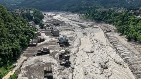 Nature: Катастрофу в Непале можно было предсказать по спутнику, сообщают ученые