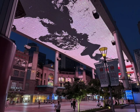 The Fifth-Largest Screen in the World: How Beijing Amazes with a Digital Sky Overhead
