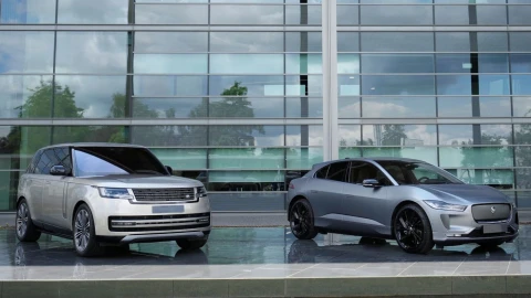 Jaguar Land Rover-ը սկսում է կամավոր ազատումների ծրագիր՝ փորձելով 1,7 մլրդ ֆունտ ստեռլինգով կրճատել ծախսերը
