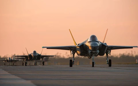 Премьер-министр Греции усомнился в возможности поставок истребителей F-35 Турции из-за юридических проблем