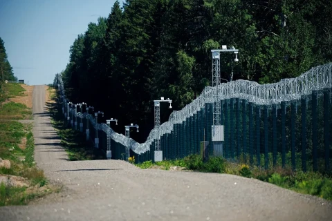Финляндия возвела 200-километровое заграждение вдоль границы с Россией
