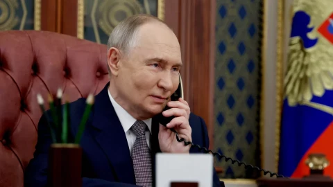 Путин обсудил с Алиевым вопросы торгово-экономических и гуманитарных связей