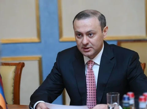 «Իրավունք». Թոշակառուի պես վարվեցին հետս. Արմեն Գրիգորյանը դեռ չի մարսում պաշտոնանկությունը