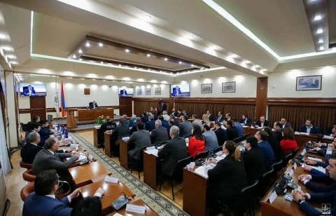 Երևանի ավագանին 4 նոր անդամ ունի. Երեքը՝ ՔՊ–ից, մեկը՝ «Մայր Հայաստան»–ից