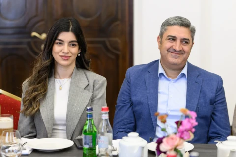 «Նախաճաշ նախարարի հետ». Դավիթ Թադևոսյանը հանդիպել է ԱՏՁՄ խորհրդի և ռազմավարական անդամների հետ