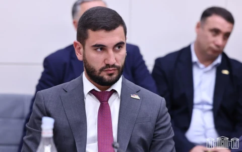 Депутаты парламента Армении почтили минутой молчания память солдат, павших в ходе азербайджанской агрессии 2022 года