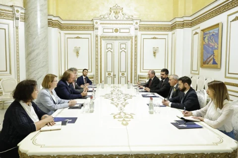 Փաշինյանն ու Գերմանիայի Բունդեսթագի ԵՄ հարցերի հանձնաժողովի նախագահը քննարկել են Հայաստան–ԵՄ հետագա զարգացման գործընթացը
