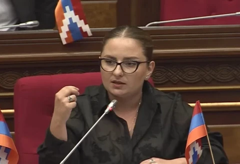 Другого дня не нашлось?: Депутат от оппозиции раскритиковала действующую в Армении власть за забвение трагических событий 4-летней давности