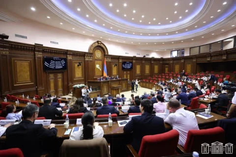 Продолжается работа первой четырехдневки новоизбранного парламента Армении