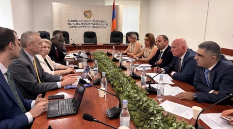 ՀԾԿՀ նախագահը ԱՄՀ ներկայացուցիչների հետ քննարկել է էլեկտրաէներգիայի սակագնային քաղաքականությունը