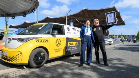 Мировой рекорд: Электрофургон Volkswagen ID. Buzz проехал 99 767 км через 6 континентов без технических поломок