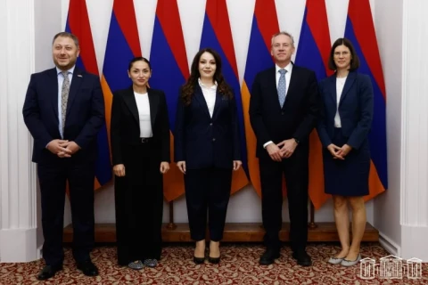 ԱԺ է այցելել ԱՄՀ հայաստանյան առաքելության ղեկավարը. քննարկել են պետական պարտքի կառավարման հարցը