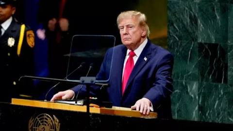Минюст США: Трамп может отказать в доступе в Белый дом по своему усмотрению