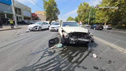 Քըրքորյան (նախկին Լենինգրադյան) փողոցում բախվել են «Infinity»-ն ու «Hongqi»-ն․ կա վիրավոր