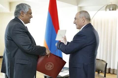 Փաշինյանն «Ակադեմիական քաղաքի» մասին է խոսել Չանդրակասանիի հետ հանդիպմանը