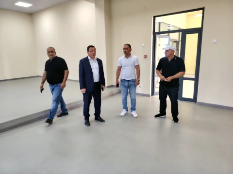 Քաղաքաշինության կոմիտեի նախագահն անակնկալ այց է կատարել Արագածոտնի մարզի շինարարական հրապարակներ