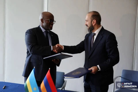 Արարատ Միրզոյանը և Ռուանդայի արտաքին գործերի նախարարը համաձայնագիր են ստորագրել